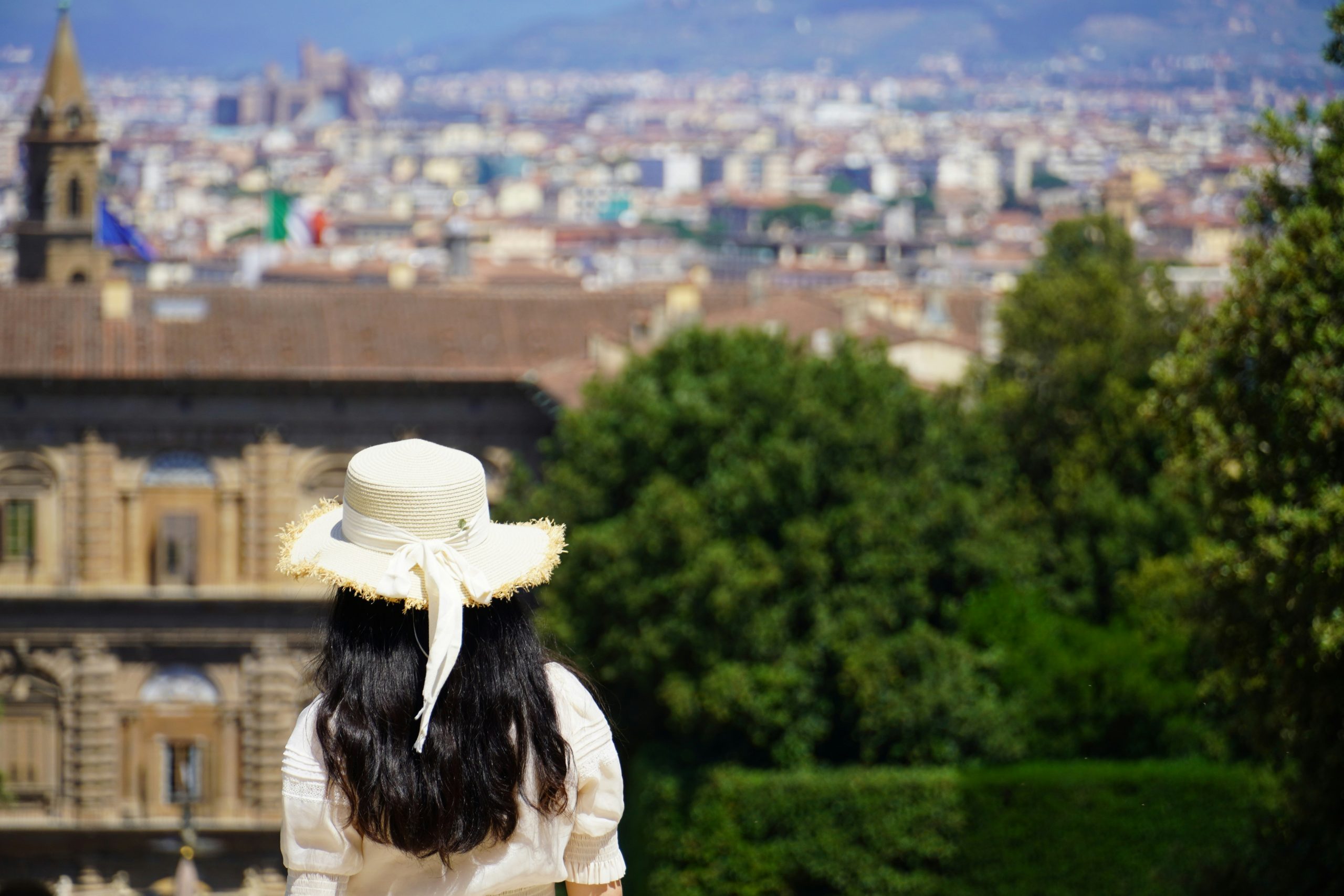 green liu lrzqmejtedc unsplash